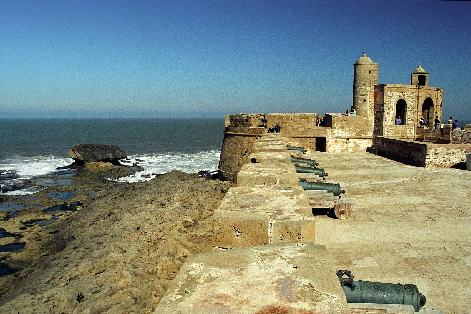 Ramparts of the Essaouira Skala lined up facing the Atlantic Ocean